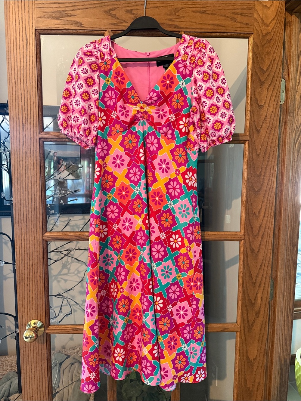 Donna Morgan Pink Floral Geometric Puff-Sleeve Midi Dress
